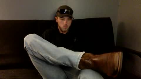 Snapshot of salvcypress chatting on December 21, 10:50 pm salvcypress online show from December 21, 10:50 pm