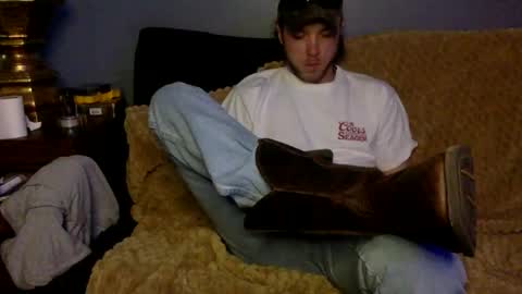 Snapshot of salvcypress chatting on February 27, 2:11 am salvcypress online show from February 27, 2:11 am