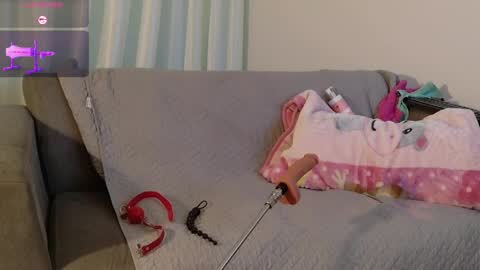 saly_moon1 online show from May 5, 12:18 am