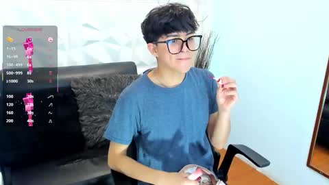 Snapshot of sam_daves_ chatting on October 16, 3:46 pm Sam online show from October 16, 3:46 pm