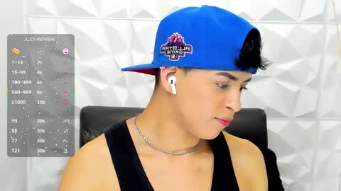 Snapshot of sam_daves_ chatting on November 7, 2:39 pm Sam online show from November 7, 2:39 pm