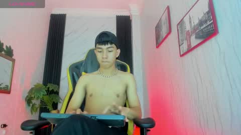 S A M online show from October 13, 7:47 pm