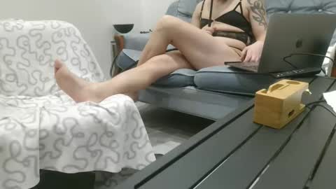 Snapshot of sam_love1985 chatting on March 27, 8:08 pm sam_love1985 online show from March 27, 8:08 pm