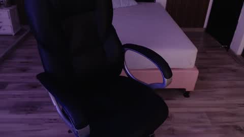 SAM MANSON online show from October 6, 6:38 pm