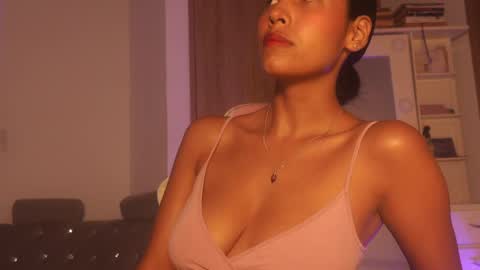 Samantha Roberts online show from September 26, 1:48 pm