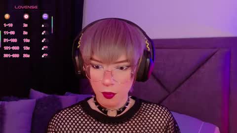 Sam online show from October 16, 7:42 am