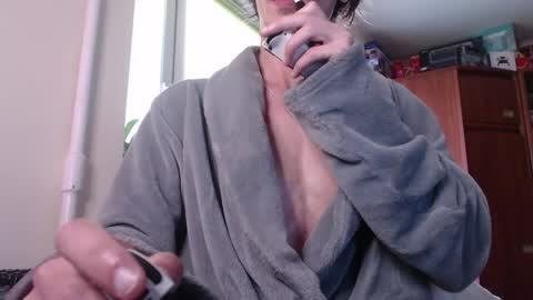 Snapshot of sam_skywalker chatting on June 7, 3:54 am sam_skywalker online show from June 7, 3:54 am