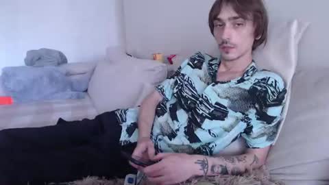 Snapshot of sam_skywalker chatting on July 19, 10:30 am sam_skywalker online show from July 19, 10:30 am