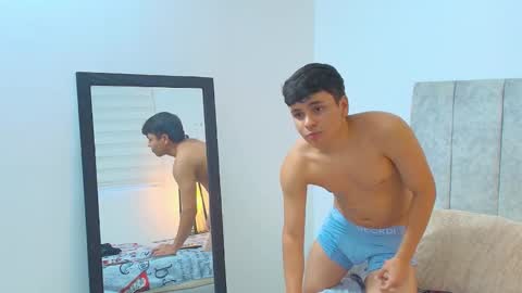 sam_tnt9 online show from February 11, 10:04 pm