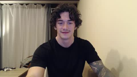 Snapshot of sam_winchest chatting on February 7, 12:42 am Sam online show from February 7, 12:42 am