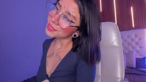 Snapshot of samabiecrussie chatting on May 4, 11:01 pm samabiecrussie online show from May 4, 11:01 pm