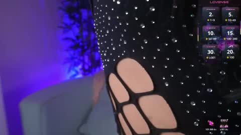 Snapshot of samai_3 chatting on May 5, 3:25 am Samai online show from May 5, 3:25 am