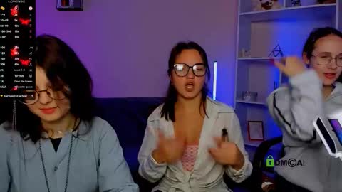 Snapshot of samanta_hotty chatting on October 17, 8:00 pm samanta_hotty online show from October 17, 8:00 pm