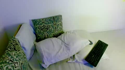 Samanta online show from June 27, 3:39 pm