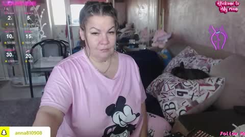 Snapshot of samanta_shy chatting on October 30, 9:22 am Marry online show from October 30, 9:22 am