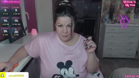 Snapshot of samanta_shy chatting on January 13, 5:18 pm Marry online show from January 13, 5:18 pm