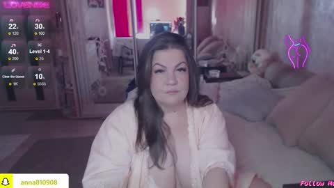 Snapshot of samanta_shy chatting on February 22, 6:57 am Marry online show from February 22, 6:57 am