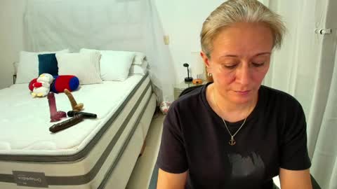 Samanta Stone online show from May 28, 9:34 pm