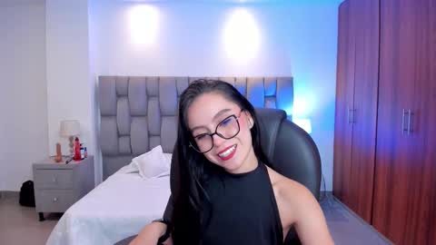 samantaa_evanss online show from February 24, 2:20 am