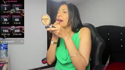 Snapshot of samantha1_rosse01 chatting on June 19, 8:56 pm samantha1_rosse01 online show from June 19, 8:56 pm