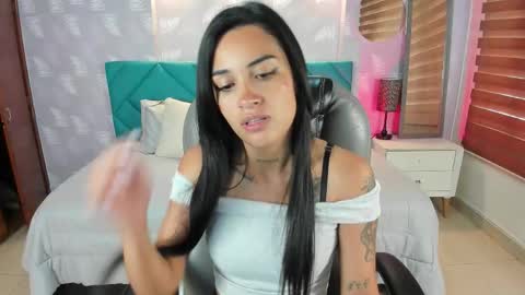 Snapshot of samantha__gomez1 chatting on September 13, 1:00 pm natalia online show from September 13, 1:00 pm