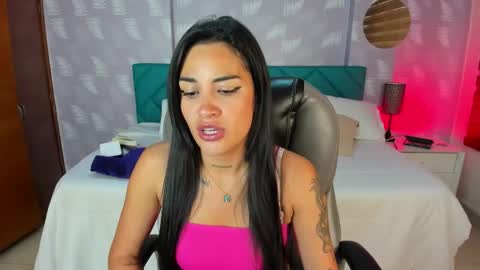 Snapshot of samantha__gomez1 chatting on September 29, 12:32 pm natalia online show from September 29, 12:32 pm