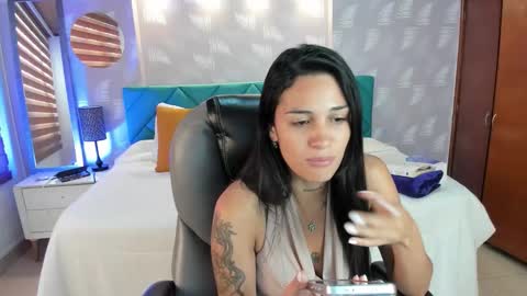 Snapshot of samantha__gomez1 chatting on October 1, 12:22 pm natalia online show from October 1, 12:22 pm