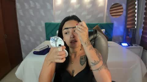Snapshot of samantha__gomez1 chatting on October 21, 12:39 pm natalia online show from October 21, 12:39 pm