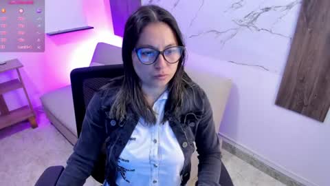 Snapshot of samantha__wilson chatting on June 15, 2:52 pm Samantha online show from June 15, 2:52 pm