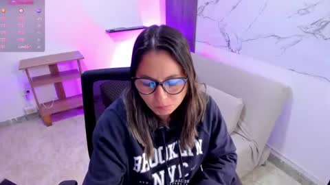 Snapshot of samantha__wilson chatting on June 16, 12:52 pm Samantha online show from June 16, 12:52 pm