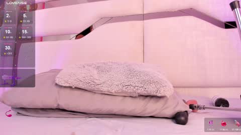 Snapshot of samantha_beckham chatting on February 28, 7:25 pm Samantha Beckham online show from February 28, 7:25 pm