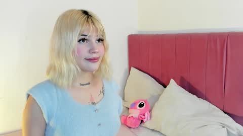 Snapshot of samantha_browwnn chatting on November 17, 3:45 am samantha_browwnn online show from November 17, 3:45 am