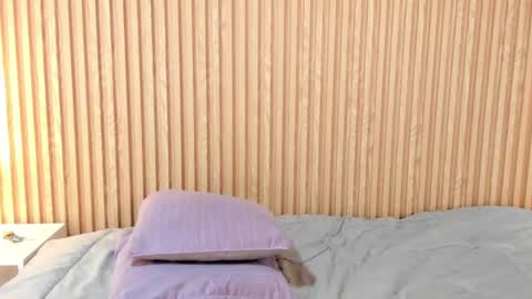 samantha_duart3 online show from April 23, 12:29 pm