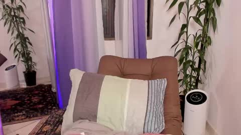 Snapshot of samantha_ferrec chatting on June 5, 10:48 pm Samantha Ferrec online show from June 5, 10:48 pm