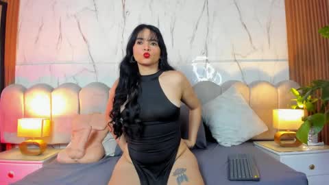 Snapshot of samantha_fiire chatting on June 9, 12:50 pm samantha_fiire online show from June 9, 12:50 pm