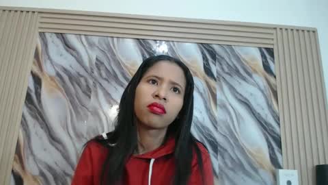 Snapshot of samantha_fox_squirt chatting on October 23, 11:14 pm lizzy online show from October 23, 11:14 pm