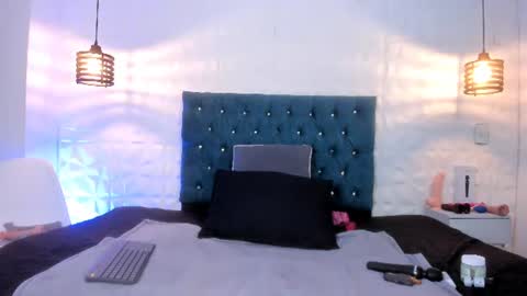 samantha_foxyy online show from July 28, 2:13 pm