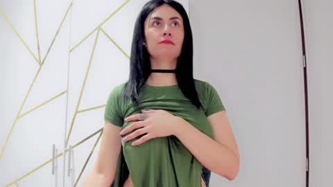 Snapshot of samantha_larusso_ chatting on December 20, 3:10 pm Andy online show from December 20, 3:10 pm