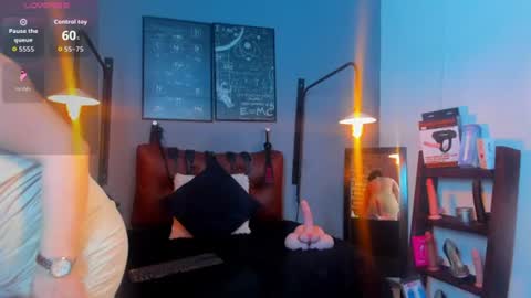 Snapshot of samantha_mature56 chatting on July 28, 2:18 am Sam online show from July 28, 2:18 am