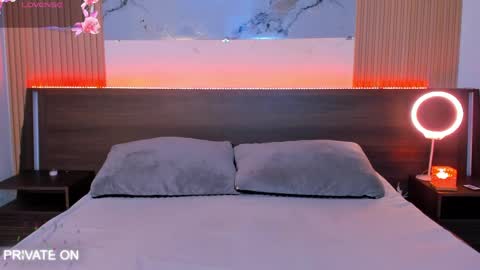 Snapshot of samantha_moons chatting on May 5, 11:57 pm samantha_moons online show from May 5, 11:57 pm