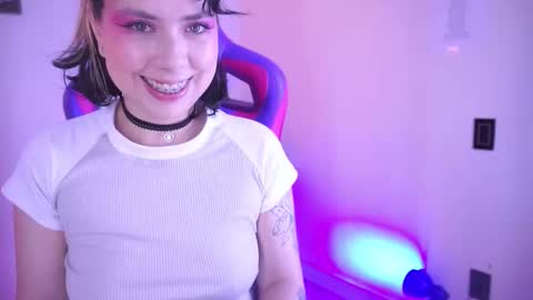 Snapshot of samantha_owen_ chatting on November 26, 5:25 pm SAMY online show from November 26, 5:25 pm