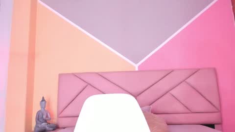 Snapshot of samantha_stan chatting on December 18, 6:57 pm Sami online show from December 18, 6:57 pm