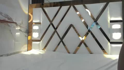 samantha_swettt online show from July 7, 7:07 pm