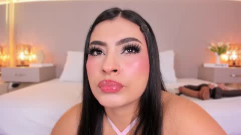 Snapshot of samanthaa_22_ chatting on July 1, 11:56 am Samanthaa online show from July 1, 11:56 am