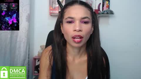 Snapshot of samanthaa_queen chatting on March 4, 11:08 am sam online show from March 4, 11:08 am