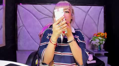 Samantha Smitth online show from May 2, 4:06 am