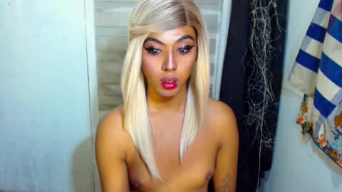 Samantha online show from December 1, 4:56 pm