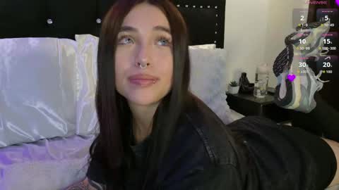IGSamanthaGrant 10 online show from June 6, 10:14 pm