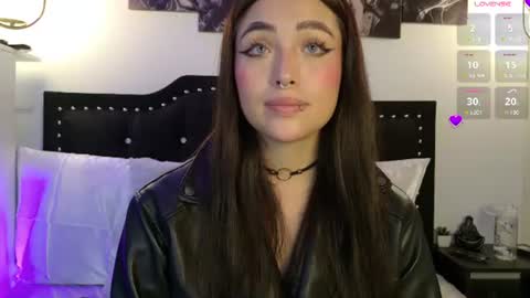 IGSamanthaGrant 10 online show from June 12, 7:57 pm