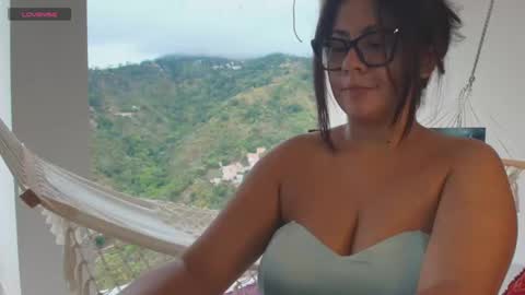 samanthahut1 online show from February 3, 10:15 pm